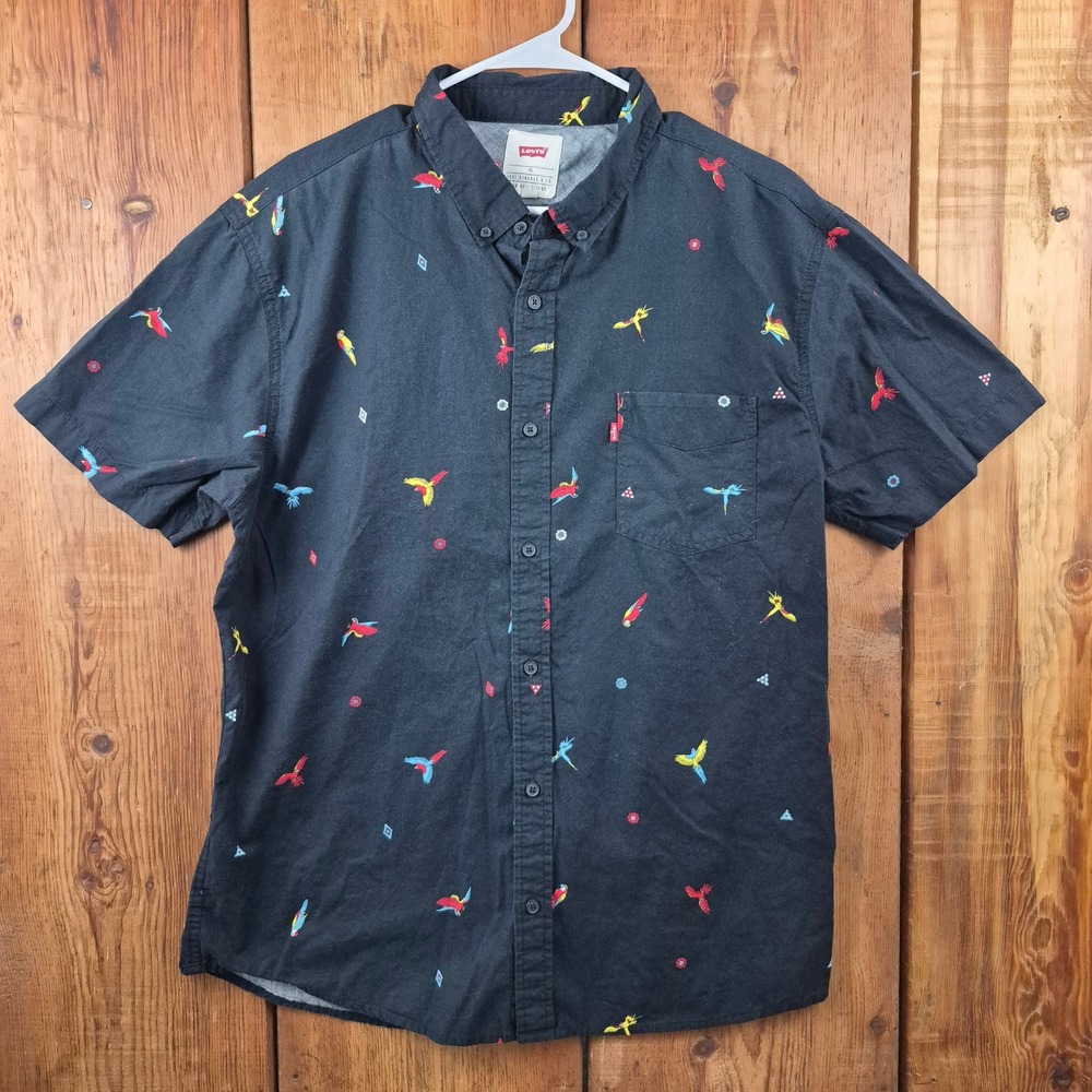 Levis Mens XL Short Sleeve Button Down Shirt Black Parrot Print